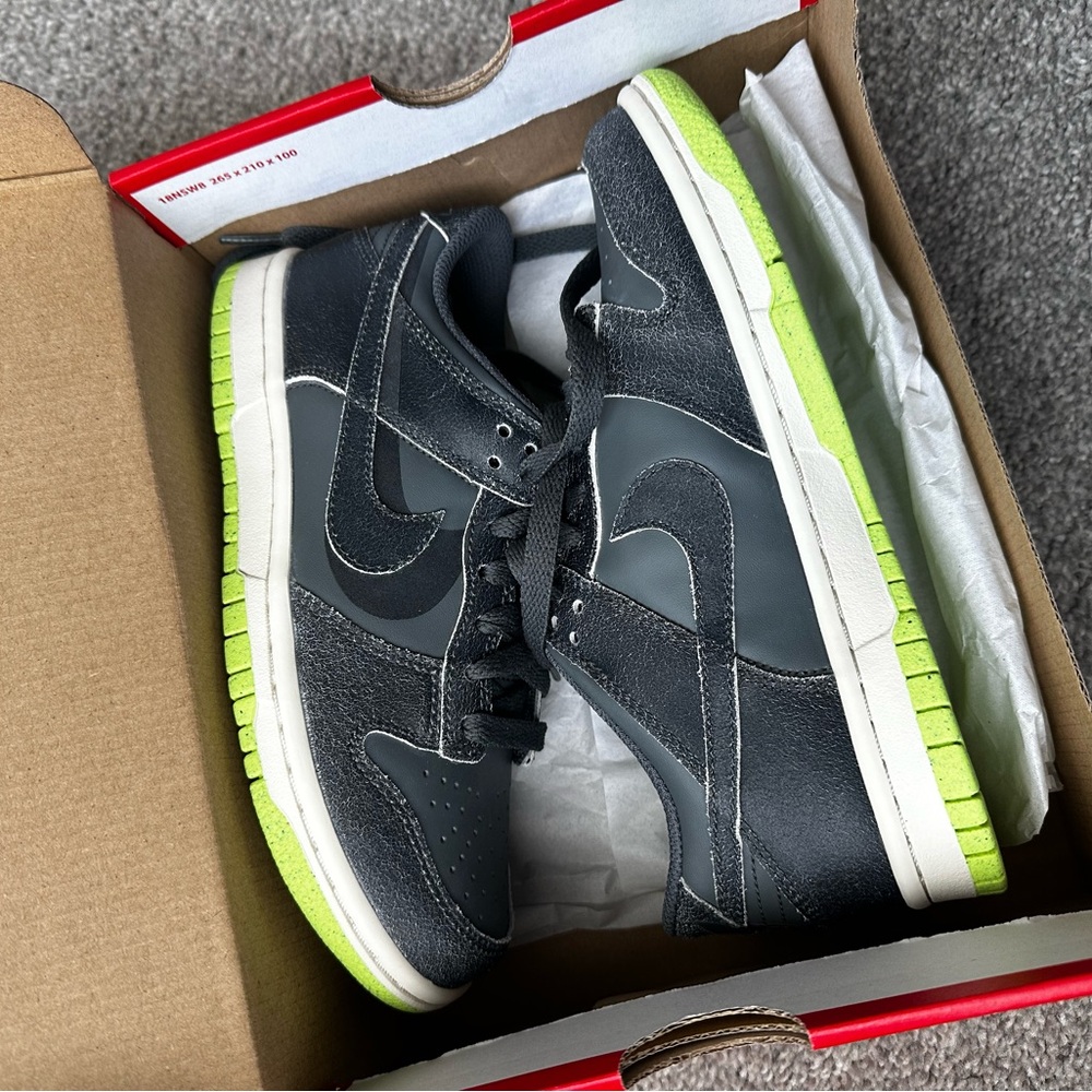 Nike Dunk Low SE “Halloween”
